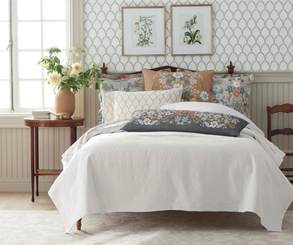 Matelassé Coverlet Sham|RIFLE PAPER Co. Hot